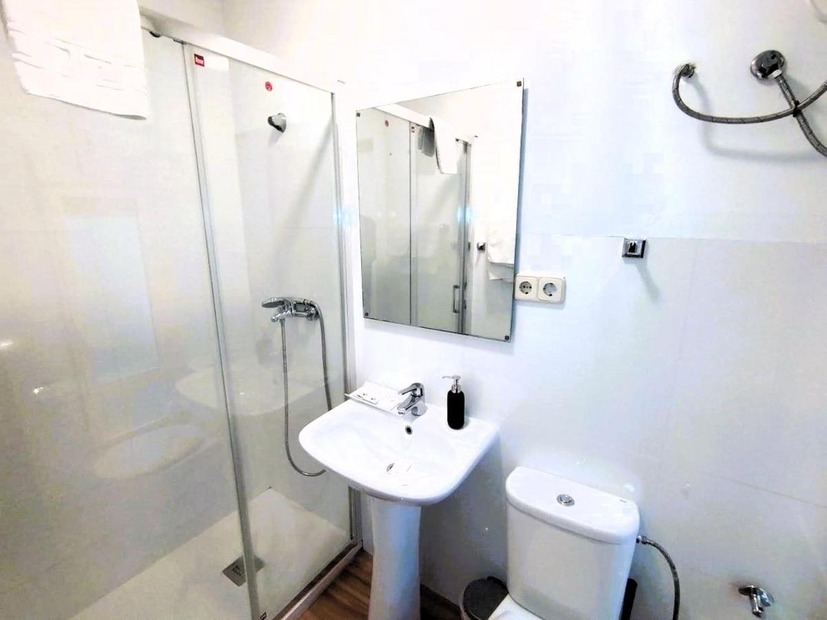 Puerta Del Sol - Apartamento Para 6 Madrid Bagian luar foto