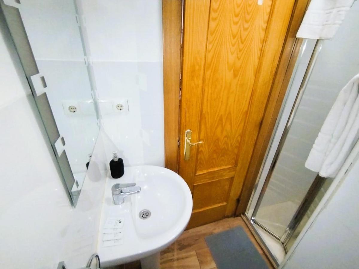 Puerta Del Sol - Apartamento Para 6 Madrid Bagian luar foto